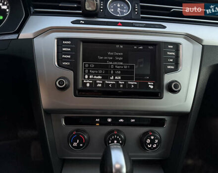 Серый Фольксваген Пассат, объемом двигателя 2 л и пробегом 256 тыс. км за 12800 $, фото 35 на Automoto.ua