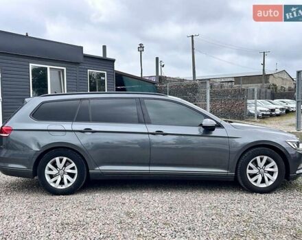 Серый Фольксваген Пассат, объемом двигателя 1.97 л и пробегом 334 тыс. км за 13000 $, фото 3 на Automoto.ua