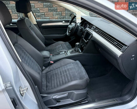 Серый Фольксваген Пассат, объемом двигателя 1.97 л и пробегом 240 тыс. км за 14900 $, фото 9 на Automoto.ua