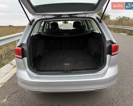 Серый Фольксваген Пассат, объемом двигателя 1.6 л и пробегом 325 тыс. км за 12200 $, фото 23 на Automoto.ua