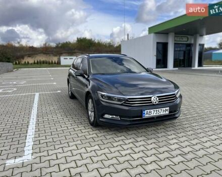 Серый Фольксваген Пассат, объемом двигателя 1.6 л и пробегом 256 тыс. км за 12900 $, фото 4 на Automoto.ua