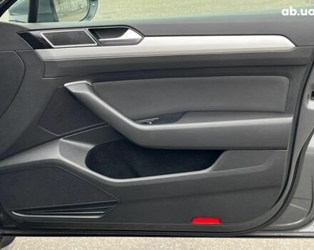 Серый Фольксваген Пассат, объемом двигателя 2 л и пробегом 300 тыс. км за 15390 $, фото 13 на Automoto.ua