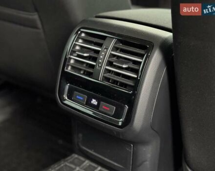 Серый Фольксваген Пассат, объемом двигателя 2 л и пробегом 273 тыс. км за 13800 $, фото 54 на Automoto.ua