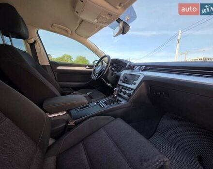 Серый Фольксваген Пассат, объемом двигателя 1.97 л и пробегом 217 тыс. км за 15900 $, фото 25 на Automoto.ua