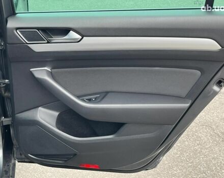 Серый Фольксваген Пассат, объемом двигателя 2 л и пробегом 300 тыс. км за 15390 $, фото 20 на Automoto.ua