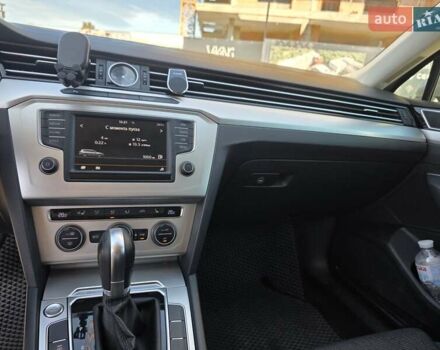 Серый Фольксваген Пассат, объемом двигателя 1.97 л и пробегом 217 тыс. км за 15900 $, фото 22 на Automoto.ua