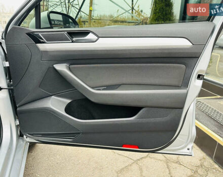 Сірий Фольксваген Пассат, об'ємом двигуна 1.97 л та пробігом 309 тис. км за 13900 $, фото 25 на Automoto.ua