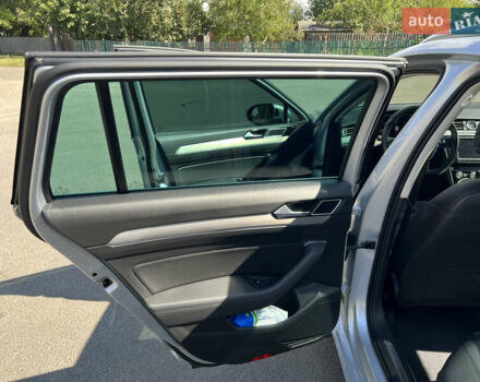 Серый Фольксваген Пассат, объемом двигателя 1.97 л и пробегом 315 тыс. км за 18000 $, фото 24 на Automoto.ua