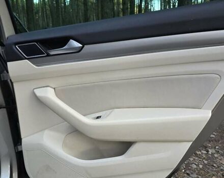 Сірий Фольксваген Пассат, об'ємом двигуна 2 л та пробігом 221 тис. км за 14500 $, фото 13 на Automoto.ua