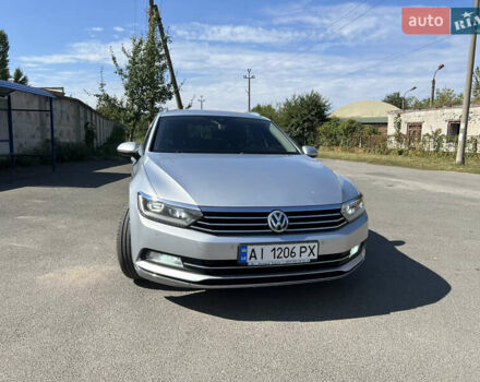 Серый Фольксваген Пассат, объемом двигателя 1.97 л и пробегом 315 тыс. км за 18000 $, фото 4 на Automoto.ua