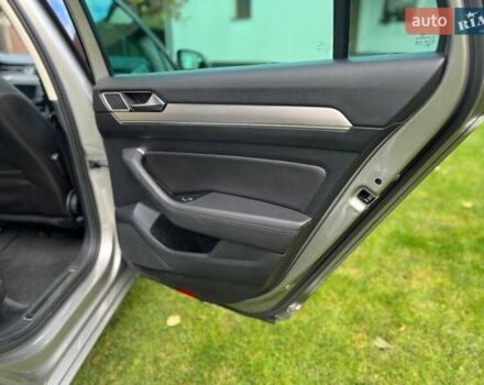 Фольксваген Пассат 2015 в Ивано-Франковске на Automoto.ua Серый Фольксваген Пассат, объемом двигателя 1.97 л и пробегом 293 тыс. км за 17600 $, фото 25 на Automoto.ua