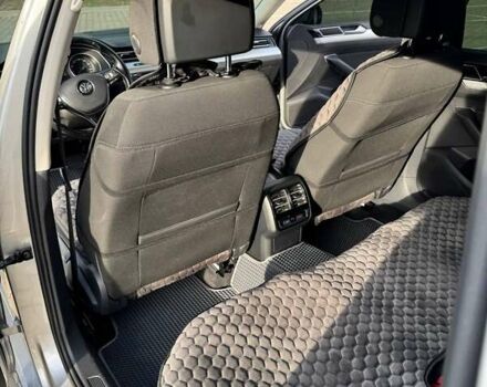 Сірий Фольксваген Пассат, об'ємом двигуна 1.6 л та пробігом 357 тис. км за 12999 $, фото 22 на Automoto.ua