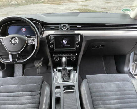 Серый Фольксваген Пассат, объемом двигателя 1.97 л и пробегом 326 тыс. км за 15999 $, фото 52 на Automoto.ua