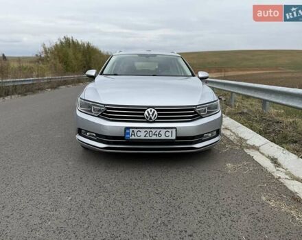 Серый Фольксваген Пассат, объемом двигателя 1.6 л и пробегом 325 тыс. км за 12200 $, фото 3 на Automoto.ua