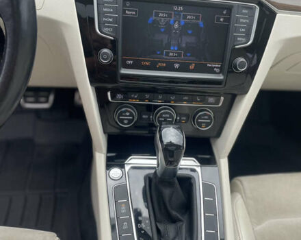 Серый Фольксваген Пассат, объемом двигателя 2 л и пробегом 245 тыс. км за 17995 $, фото 41 на Automoto.ua