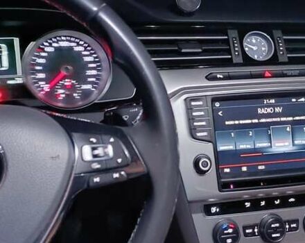 Серый Фольксваген Пассат, объемом двигателя 1.6 л и пробегом 235 тыс. км за 12800 $, фото 7 на Automoto.ua