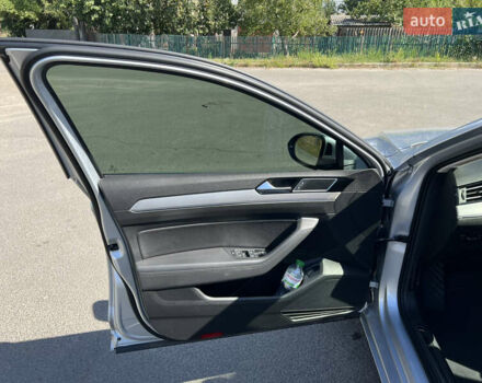 Серый Фольксваген Пассат, объемом двигателя 1.97 л и пробегом 315 тыс. км за 18000 $, фото 25 на Automoto.ua