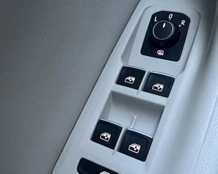 Серый Фольксваген Пассат, объемом двигателя 2 л и пробегом 245 тыс. км за 17995 $, фото 32 на Automoto.ua