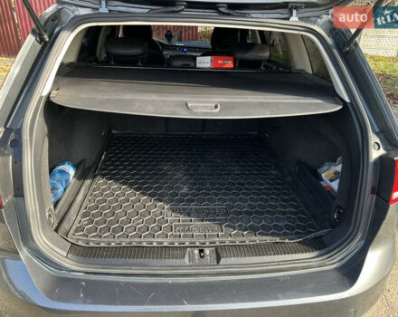 Серый Фольксваген Пассат, объемом двигателя 1.6 л и пробегом 335 тыс. км за 12900 $, фото 13 на Automoto.ua