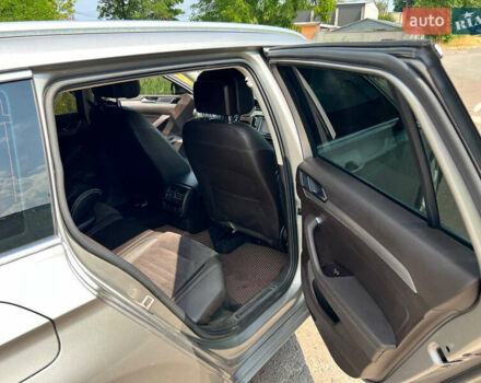 Серый Фольксваген Пассат, объемом двигателя 1.6 л и пробегом 305 тыс. км за 14000 $, фото 10 на Automoto.ua