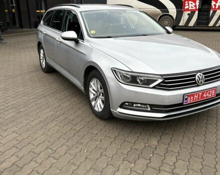 Серый Фольксваген Пассат, объемом двигателя 1.6 л и пробегом 251 тыс. км за 12300 $, фото 2 на Automoto.ua