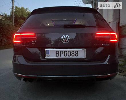 Серый Фольксваген Пассат, объемом двигателя 2 л и пробегом 245 тыс. км за 17995 $, фото 75 на Automoto.ua