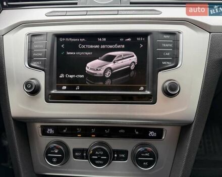 Серый Фольксваген Пассат, объемом двигателя 1.6 л и пробегом 325 тыс. км за 12200 $, фото 14 на Automoto.ua