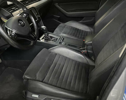 Серый Фольксваген Пассат, объемом двигателя 1.97 л и пробегом 326 тыс. км за 15999 $, фото 44 на Automoto.ua