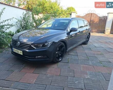 Серый Фольксваген Пассат, объемом двигателя 1.6 л и пробегом 320 тыс. км за 11550 $, фото 8 на Automoto.ua