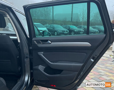 Сірий Фольксваген Пассат, об'ємом двигуна 2 л та пробігом 261 тис. км за 16000 $, фото 12 на Automoto.ua