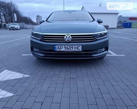Серый Фольксваген Пассат, объемом двигателя 1.97 л и пробегом 229 тыс. км за 18900 $, фото 2 на Automoto.ua