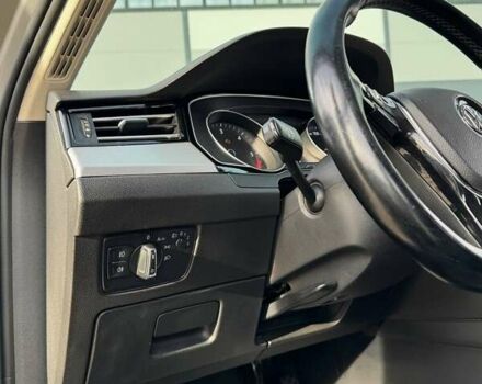 Сірий Фольксваген Пассат, об'ємом двигуна 1.6 л та пробігом 357 тис. км за 12999 $, фото 19 на Automoto.ua