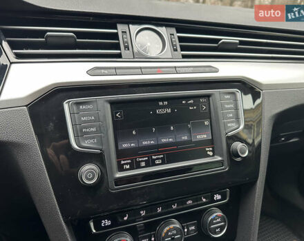 Серый Фольксваген Пассат, объемом двигателя 2 л и пробегом 312 тыс. км за 13999 $, фото 48 на Automoto.ua