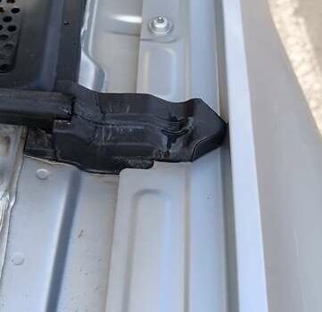 Серый Фольксваген Пассат, объемом двигателя 1.6 л и пробегом 235 тыс. км за 12800 $, фото 49 на Automoto.ua