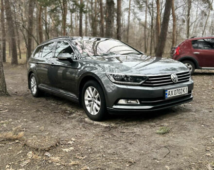 Серый Фольксваген Пассат, объемом двигателя 1.97 л и пробегом 290 тыс. км за 18000 $, фото 2 на Automoto.ua