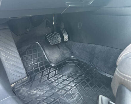 Фольксваген Пассат 2015 в Львове на Automoto.ua Серый Фольксваген Пассат, объемом двигателя 1.97 л и пробегом 315 тыс. км за 13500 $, фото 17 на Automoto.ua