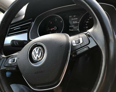 Серый Фольксваген Пассат, объемом двигателя 1.6 л и пробегом 299 тыс. км за 14250 $, фото 18 на Automoto.ua