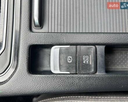 Серый Фольксваген Пассат, объемом двигателя 1.97 л и пробегом 334 тыс. км за 13000 $, фото 27 на Automoto.ua