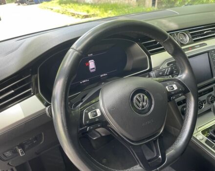 Серый Фольксваген Пассат, объемом двигателя 1.6 л и пробегом 320 тыс. км за 11700 $, фото 5 на Automoto.ua