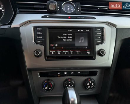 Серый Фольксваген Пассат, объемом двигателя 2 л и пробегом 256 тыс. км за 12800 $, фото 30 на Automoto.ua