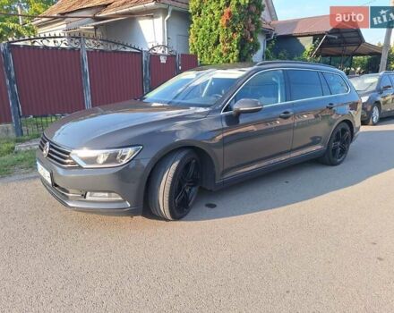Серый Фольксваген Пассат, объемом двигателя 1.6 л и пробегом 320 тыс. км за 11550 $, фото 6 на Automoto.ua