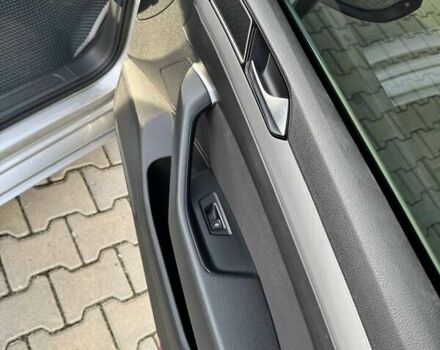 Сірий Фольксваген Пассат, об'ємом двигуна 1.6 л та пробігом 357 тис. км за 12999 $, фото 24 на Automoto.ua