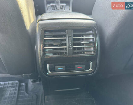 Сірий Фольксваген Пассат, об'ємом двигуна 1.97 л та пробігом 282 тис. км за 14650 $, фото 3 на Automoto.ua