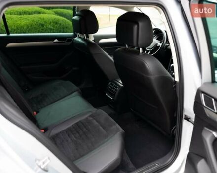 Сірий Фольксваген Пассат, об'ємом двигуна 2 л та пробігом 238 тис. км за 15300 $, фото 26 на Automoto.ua