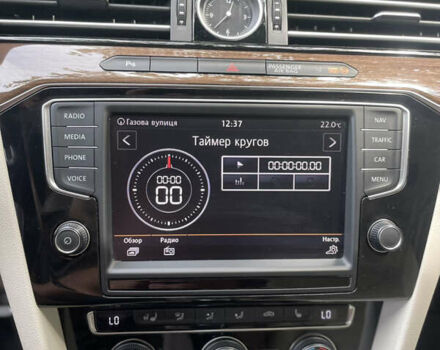 Серый Фольксваген Пассат, объемом двигателя 2 л и пробегом 245 тыс. км за 17995 $, фото 17 на Automoto.ua