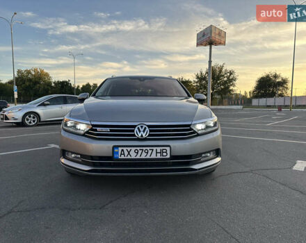 Серый Фольксваген Пассат, объемом двигателя 1.97 л и пробегом 208 тыс. км за 18000 $, фото 2 на Automoto.ua