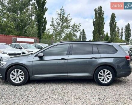 Серый Фольксваген Пассат, объемом двигателя 1.97 л и пробегом 334 тыс. км за 13000 $, фото 7 на Automoto.ua