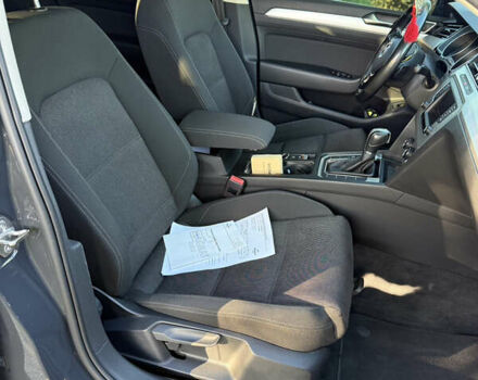 Серый Фольксваген Пассат, объемом двигателя 2 л и пробегом 285 тыс. км за 13700 $, фото 8 на Automoto.ua