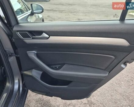 Серый Фольксваген Пассат, объемом двигателя 1.4 л и пробегом 219 тыс. км за 11600 $, фото 20 на Automoto.ua