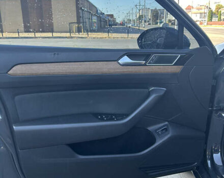 Серый Фольксваген Пассат, объемом двигателя 1.97 л и пробегом 316 тыс. км за 16200 $, фото 18 на Automoto.ua